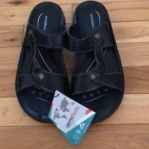 Black Aerothotic Sandal size 39 Euro or 9 US waterproof non slip NWT NIB